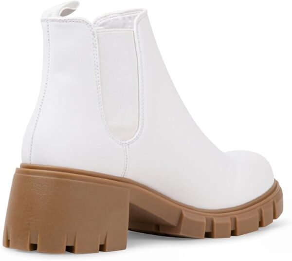 Steve Madden Women's Howler Chelsea Boot - Image 2