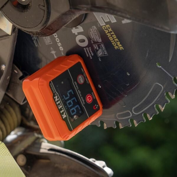 Klein Tools 935DAG Digital Electronic Level and Angle Gauge, Measures 0 - 90 and 0 - 180 Degree Ranges, Measures and Sets Angles - Image 6