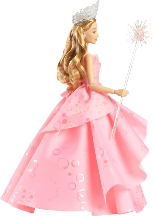 Mattel Universal Wicked Deluxe Glinda Fashion Doll & Accessories Including Crown & Scepter, Movie-Inspired Look with Posability - Image 2