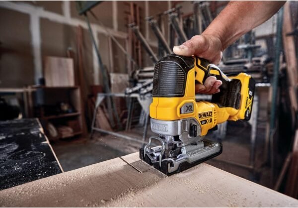 DEWALT 20V MAX XR Jig Saw, 3,200 Blade Speed, Cordless, Brushless Motor, LED Light, Bare Tool Only (DCS334B) - Image 4
